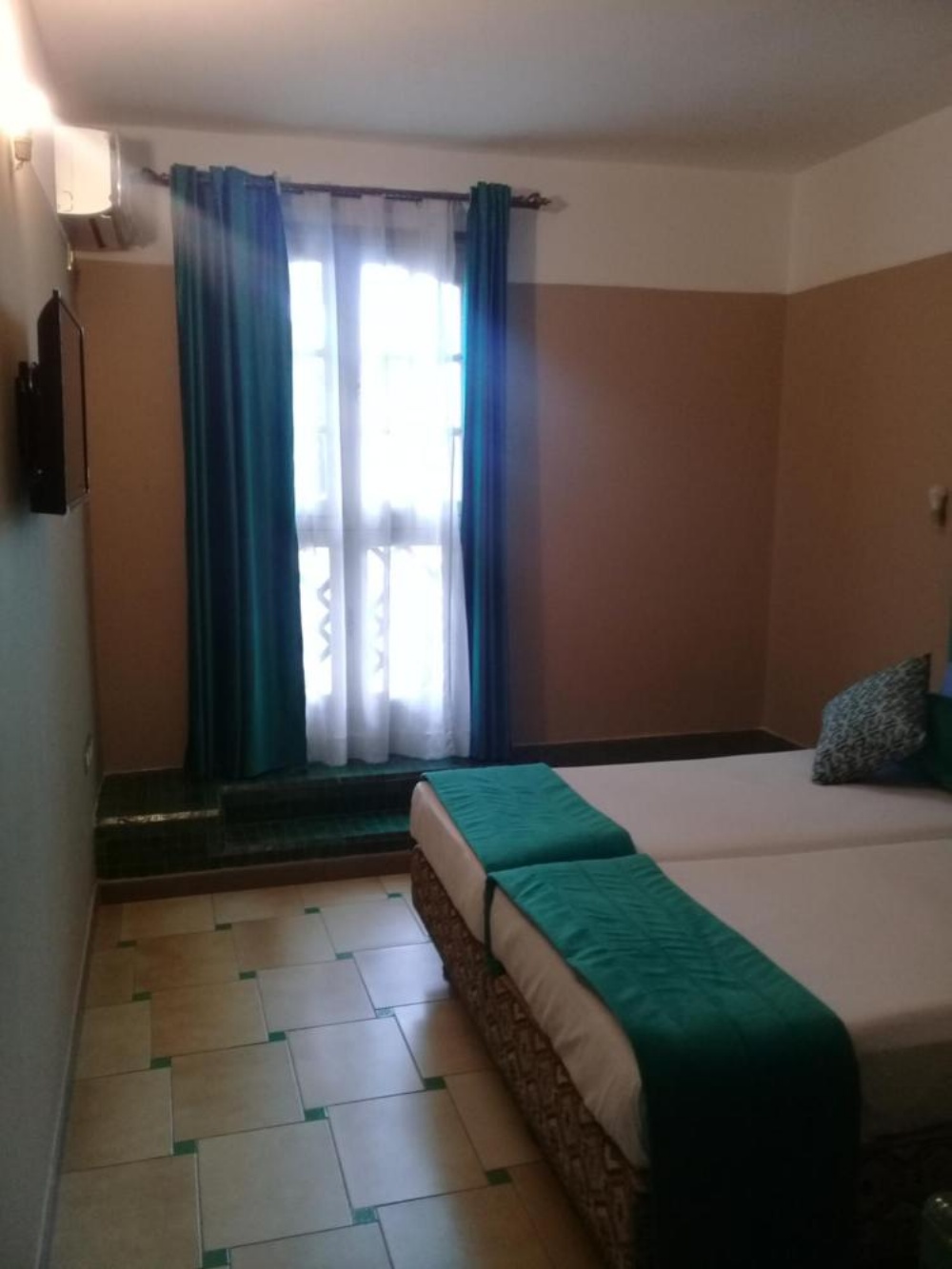 Room 1